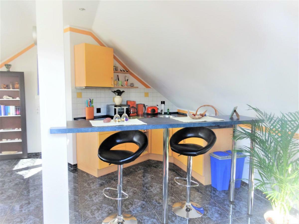 Ferienwohnung Claudia ツィノヴィッツ エクステリア 写真