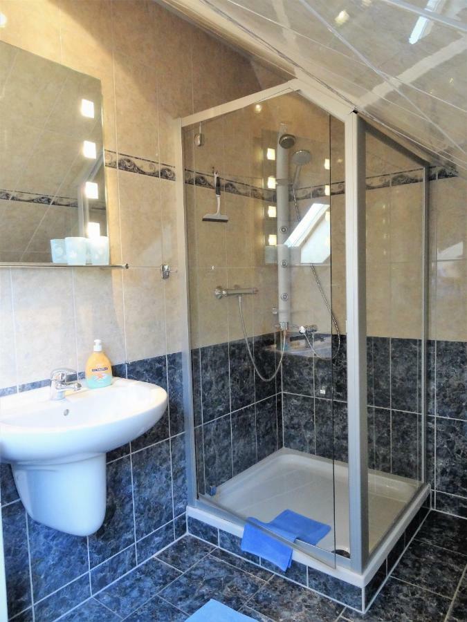 Ferienwohnung Claudia ツィノヴィッツ エクステリア 写真